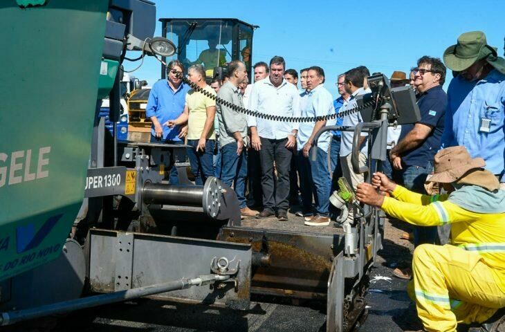 Imagem de compartilhamento para o artigo Riedel entrega pista de pouso em Camapuã e reforça investimentos em estradas e produção rural da MS Todo dia